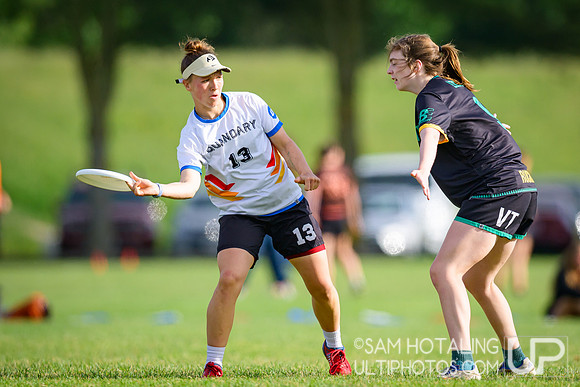 Pool play at USAU D-I College Championships