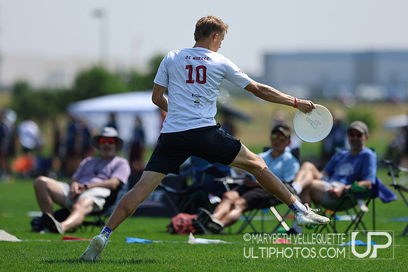 Friday action at the USAU International Club Championships in th