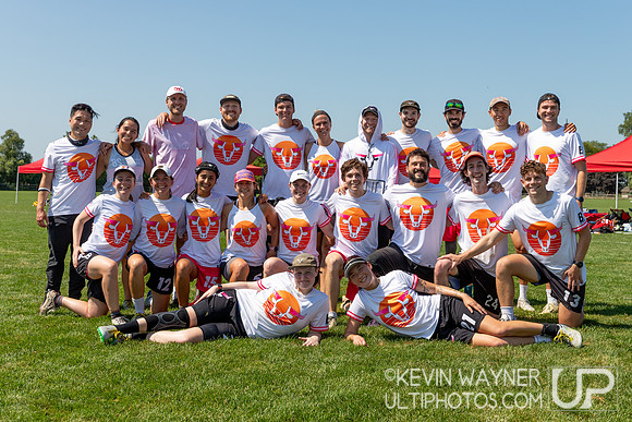 Mad Udderburn Team Photo - Select Flight Invite 2024