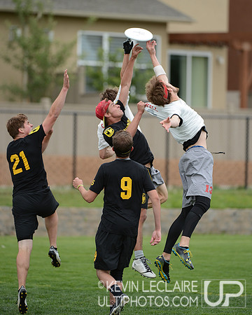 2012 USAU D-I College Championships Friday Action