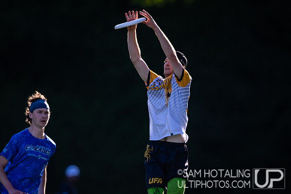 Oakland Spiders at Seattle Cascades in the UFA Regular Season