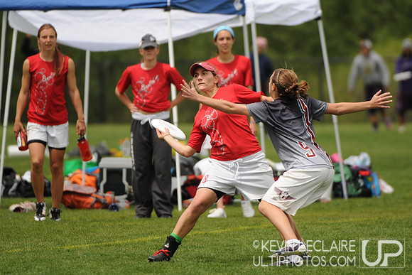 Saturday 12:30pm round -- 2011 USAU College Championships