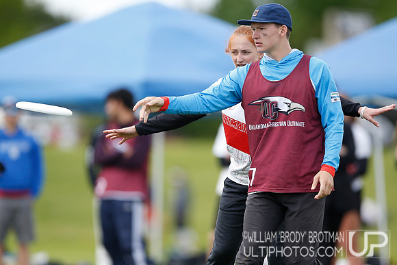 Day 2 of USA Ultimate 2022 D-III College Championships