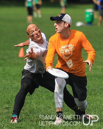 Sunday Action - 2016 USAU Northeast Regionals
