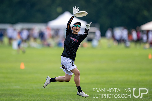Malafama vs TOKYO Mavericks in pool play at World Ultimate Club Championships