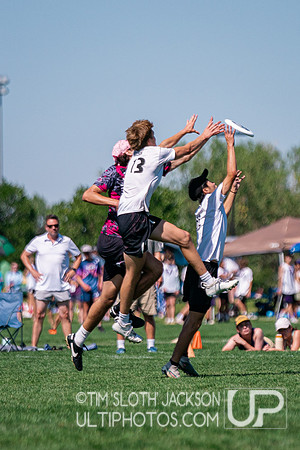 Pool play at 2024 USAU Youth Club Championship