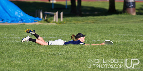 2014 USAU D-I College Champs Saturday Action