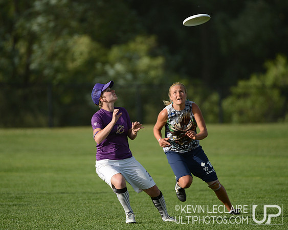 2012 USAU D-I College Championships Saturday Action