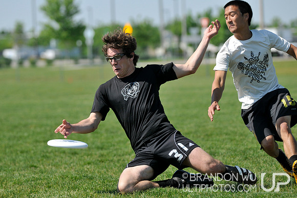 Saturday Open Pool Play & Crossovers - 2012 USAU D-III College Championships