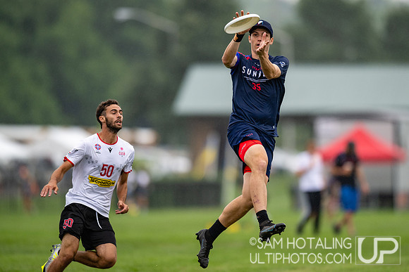 CUSB Open vs Sunder in pool play at World Ultimate Club Championships