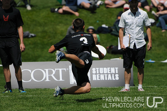 2012 USAU D-I College Championships Sunday Action