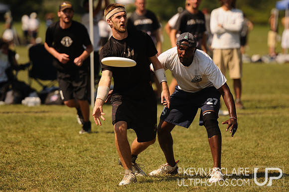 Sunday Elite Open Playoff action -- Chesapeake Open 2010