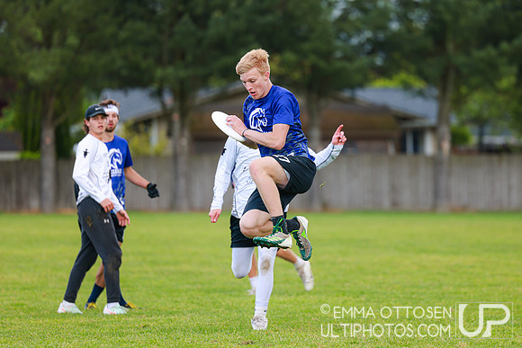 Sunday full coverage from USAU D-IIII College Championships: Round 2