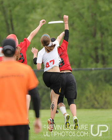 Saturday 5pm Crossover Round -- 2011 USAU College Championships