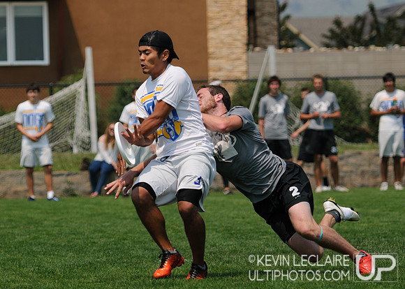 2012 USAU D-I College Championships Saturday Action