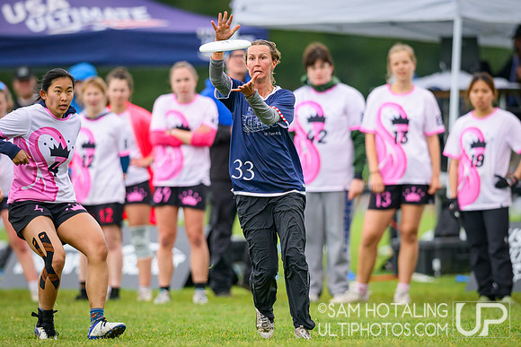 Round IV pool play at USAU D-III College Championships