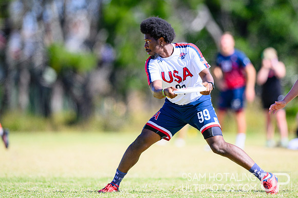Mixed power-pools during World Ultimate Championships at Runaway Bay Sports Precinct