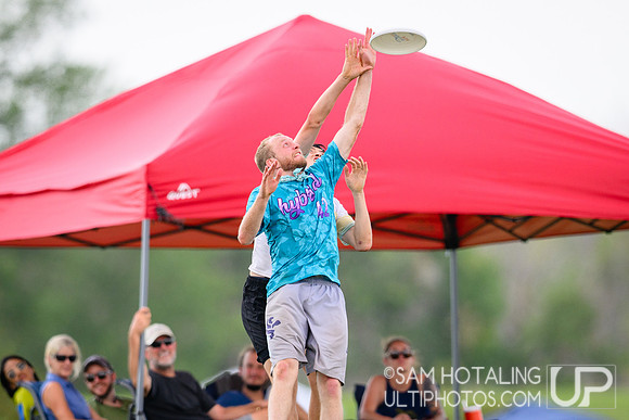 Mixed crossover play during International Club Championships at Aurora Sports Park