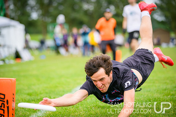 Highlights: Lewis & Clark Bacchus vs Middlebury Pranksters (M) in finals at USAU D-III College Championships