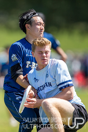 Day 2 of the USA Ultimate D-I College Championships