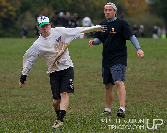 Round 2 Pool Play action from Patriot Games 2011.