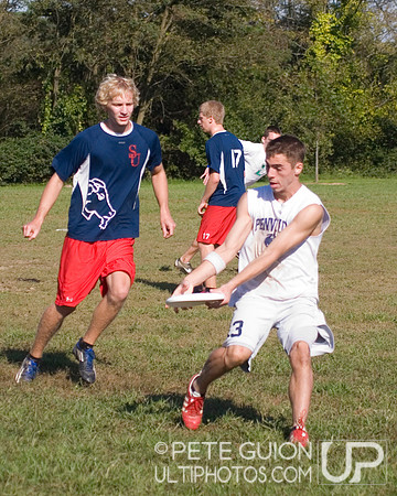 Sunday Round 1 Action -- 2011 Hucks off the Hilltop