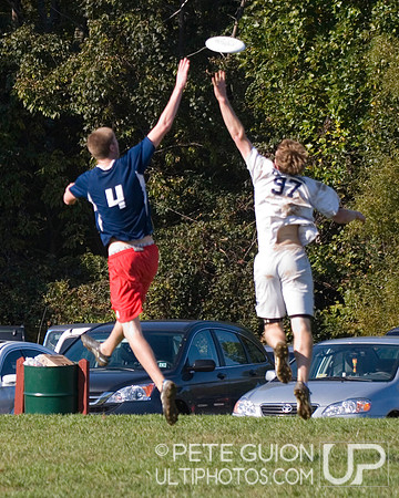 Sunday Round 1 Action -- 2011 Hucks off the Hilltop
