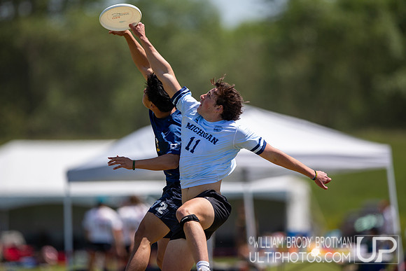 Day 2 of the USA Ultimate D-I College Championships