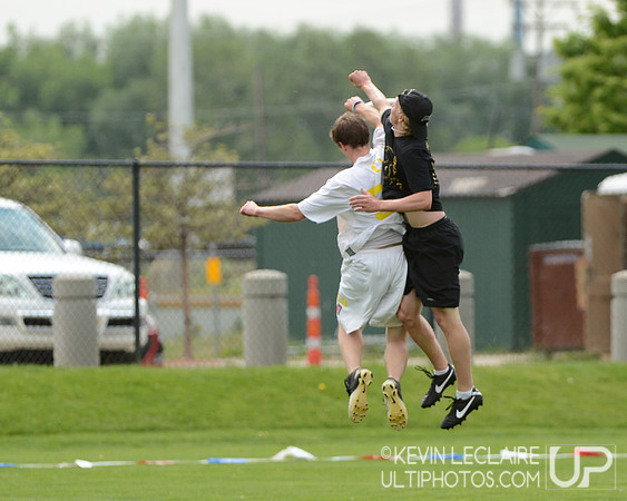 2012 USAU D-I College Championships Friday Action