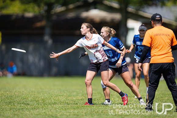 Saturday full coverage from USAU D-I College Championships, North Carolina vs Pennsylvania