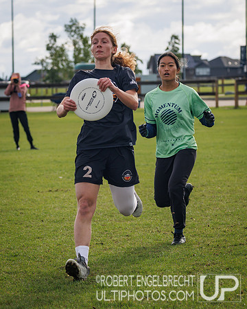 Edmonton, AB: Canadian Ultimate Seniors Championships 2025. Thur