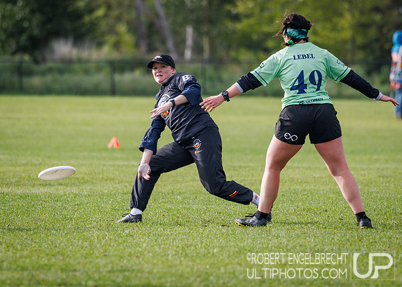 Edmonton, AB: Canadian Ultimate Seniors Championships 2025. Thur