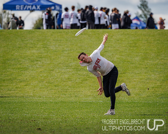 Edmonton, AB: Canadian Ultimate Seniors Championships 2025. Thur
