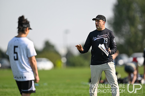 Revolver vs Clapham Ultimate - 2025 ICC Friday Action