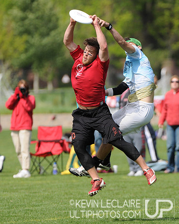 Saturday 8:30am round -- 2011 USAU College Championships