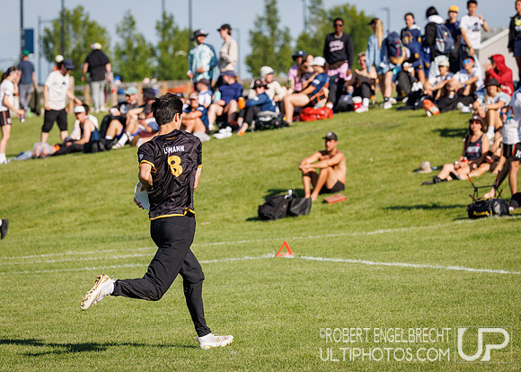 Edmonton, AB: Canadian Ultimate Seniors Championships 2025. Satu