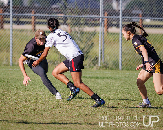 Edmonton, AB: Canadian Ultimate Seniors Championships 2025. Satu