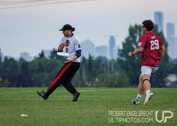 Edmonton, AB: Canadian Ultimate Seniors Championships 2025. Satu