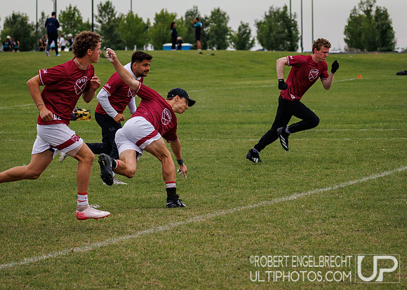 Edmonton, AB: Canadian Ultimate Seniors Championships 2025. Satu
