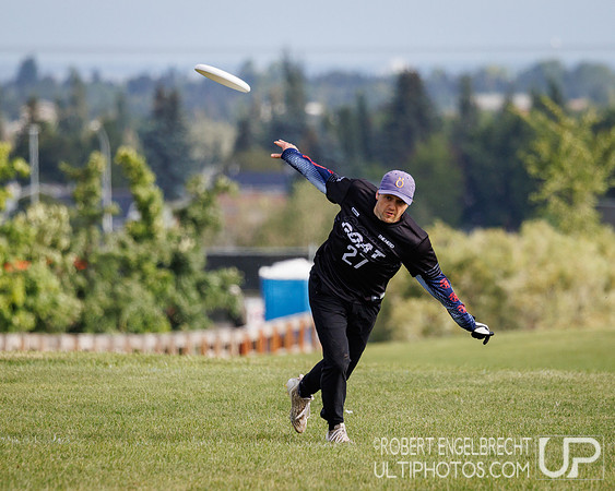 Edmonton, AB: Canadian Ultimate Seniors Championships 2025. Satu