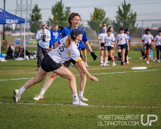 Edmonton, AB: Canadian Ultimate Seniors Championships 2025. Sund