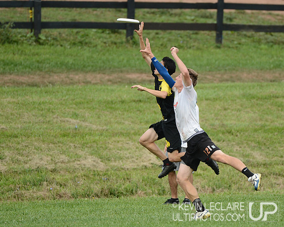2012 Chesapeake Invite Saturday Action