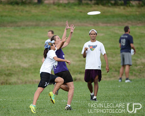 2012 Chesapeake Invite Saturday Action