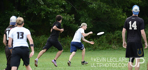 2012 Chesapeake Invite Saturday Action