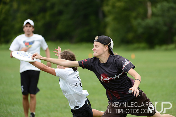 2012 Chesapeake Invite Saturday Action