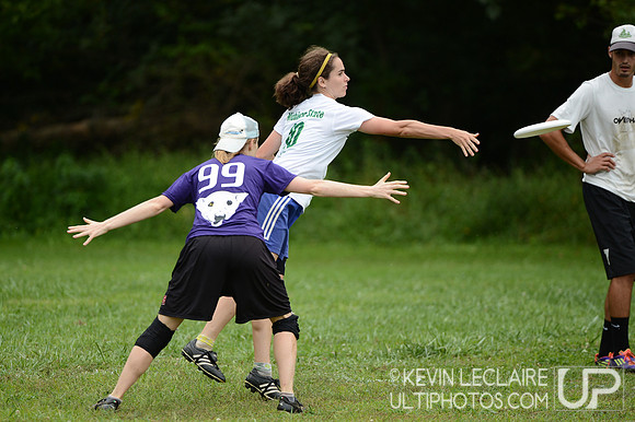 2012 Chesapeake Invite Saturday Action