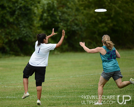 2012 Chesapeake Invite Saturday Action