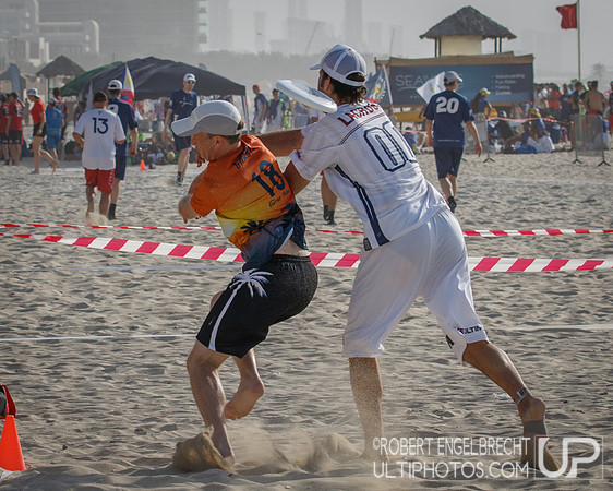 WCBU 2015 Wed,  Grand Master, CUR vs USA