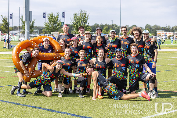 2025 Mid-Atlantic Club Regionals Philly Twist Team Photo