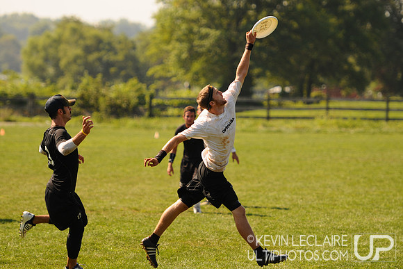 Sunday Elite Mixed Playoffs action -- Chesapeake Open 2010